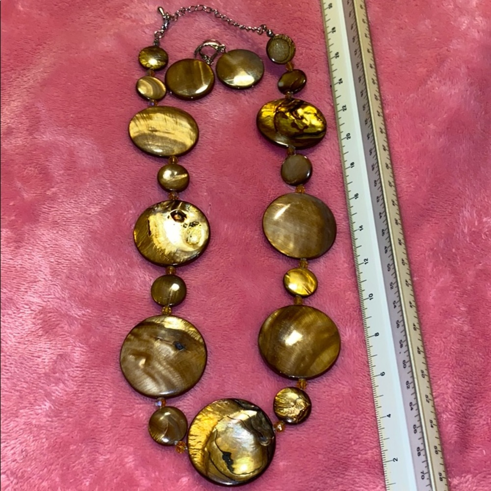 Necklace and earring set